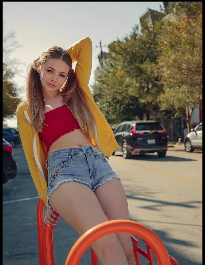 Маринка, 22 года, 1 размер груди